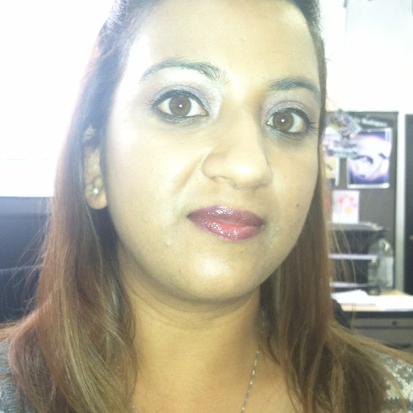 Profile Picture of Sherryann Singh (@sherryannsingh) on Poshmark