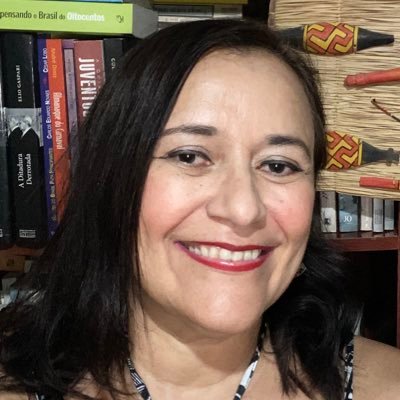 Profile Picture of Norma Lima🌻🧘🏻‍♀️Literatura Salva! (@LeeAninhaLima) on Twitter