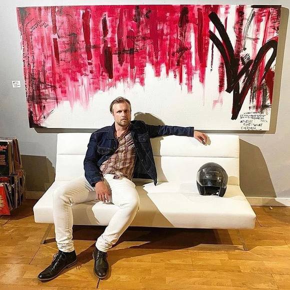 Profile Picture of Eamonn James (@eamonnjames) on Poshmark