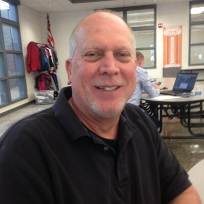 Profile Picture of Michael Gibson (@MikeGibbyArt) on Twitter