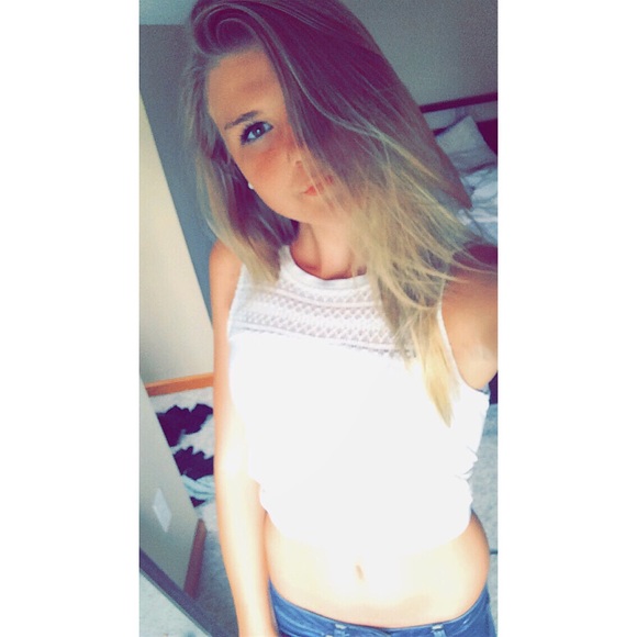 Profile Picture of Katelynn Ramsey (@katelynnramseyy) on Poshmark