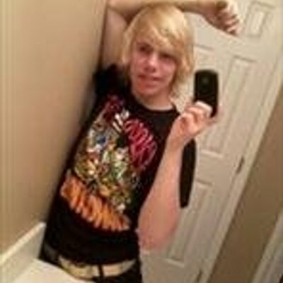 Profile Picture of Un Yim (@unyimloralee) on Twitter