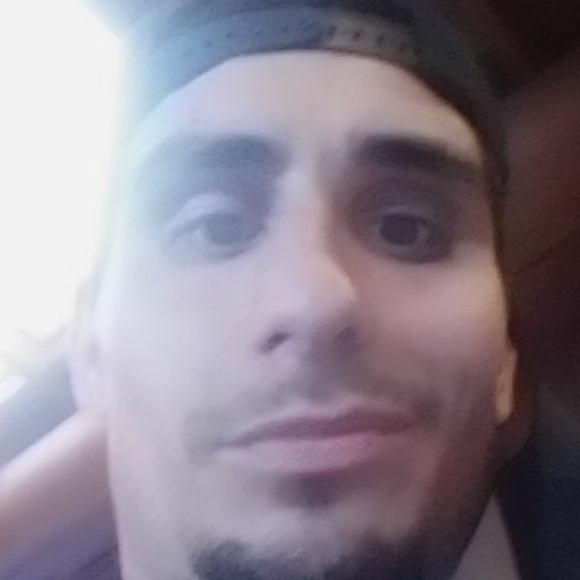 Profile Picture of Charles Huff (@charleshuff55) on Poshmark