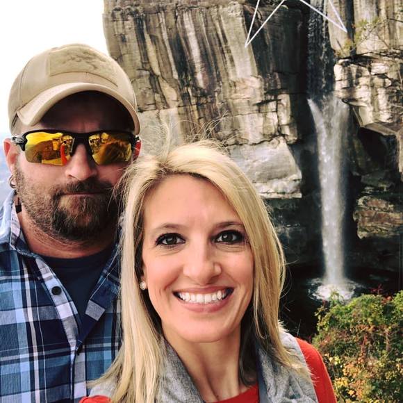 Profile Picture of Richelle Shertzer (@rshertzer) on Poshmark