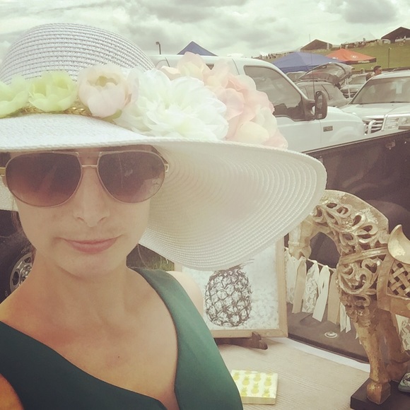 Profile Picture of Alexandra Neumann (@acneumann) on Poshmark