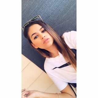 Profile Picture of Elaouise ThorneSheather (@potatobake) on Facebook