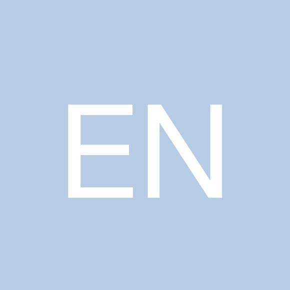 Profile Picture of Eli Noecker (@elinoecker) on Poshmark