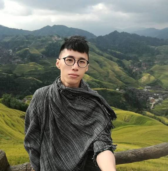 Profile Picture of Jayson Liu (@benbee8806) on Poshmark