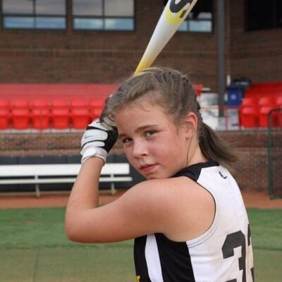 Profile Picture of Carlie Patterson ♡ (@carliepatt1) on Twitter