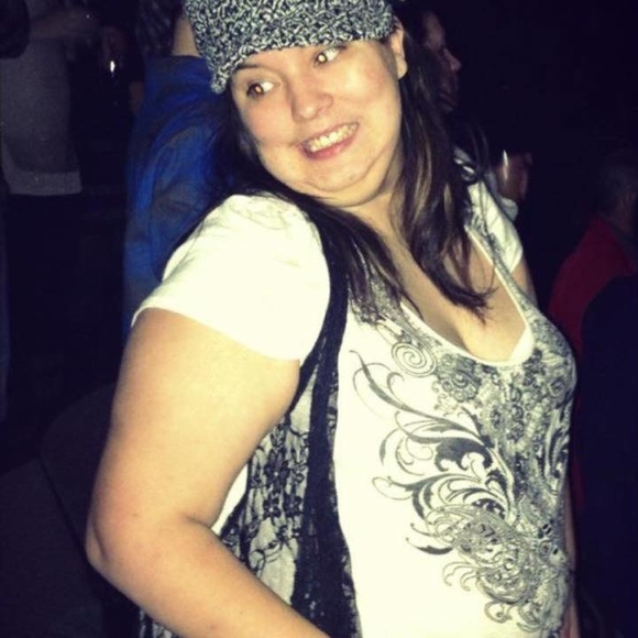 Profile Picture of Samantha Sansone (@randycollie) on Poshmark