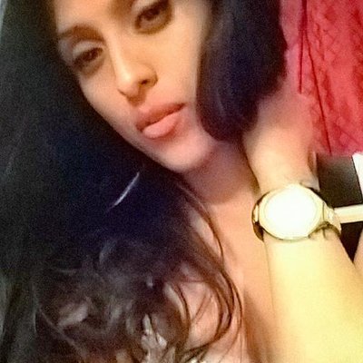 Profile Picture of Cristina Guerra (@1000checks) on Twitter