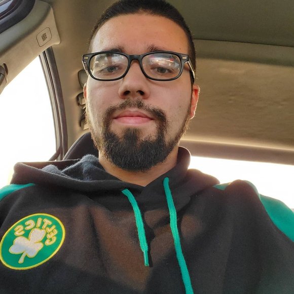 Profile Picture of Mikey Ormston (@mikeo11591) on Poshmark