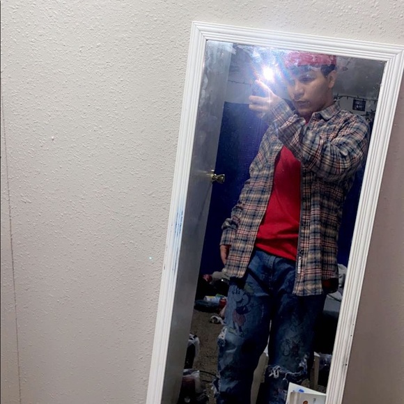 Thomas Chavez - Poshmark Profile Picture of Thomas Chavez (@trippie_thomas) on Poshmark