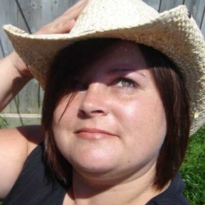 Profile Picture of Joy Nicholson (@Imabad12009) on Twitter