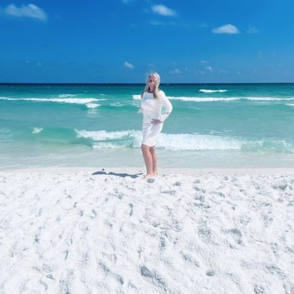 Profile Picture of Sara Maginn (@sarashea05) on Poshmark