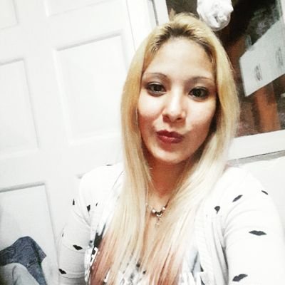 Profile Picture of Vicky Flores (@Vickyflores2412) on Twitter