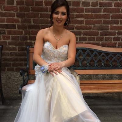 Profile Picture of Jenna Clarke (@JeClarke24) on Twitter