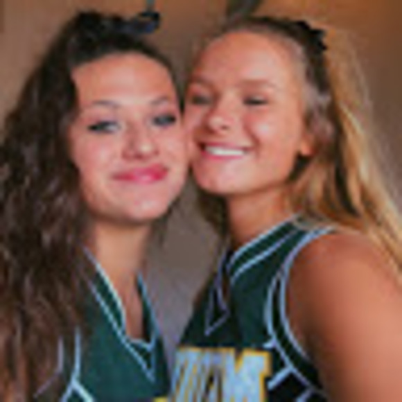 Profile Picture of Trinity Bonitz (@trinitybonitz) on Poshmark