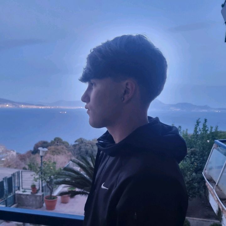 Profile Picture of D A N I E L💎 (@danielpompilii) on Tiktok