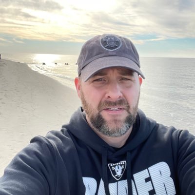 Profile Picture of Troy (@woodnbeer) on Twitter
