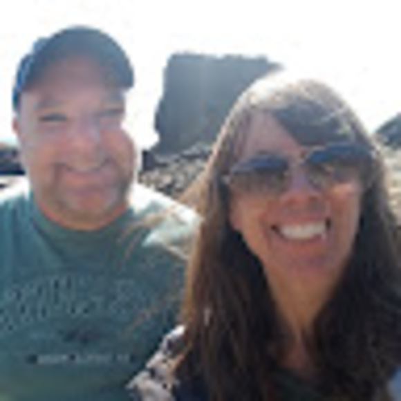 Profile Picture of Wendy Behrs (@behrswendy) on Poshmark