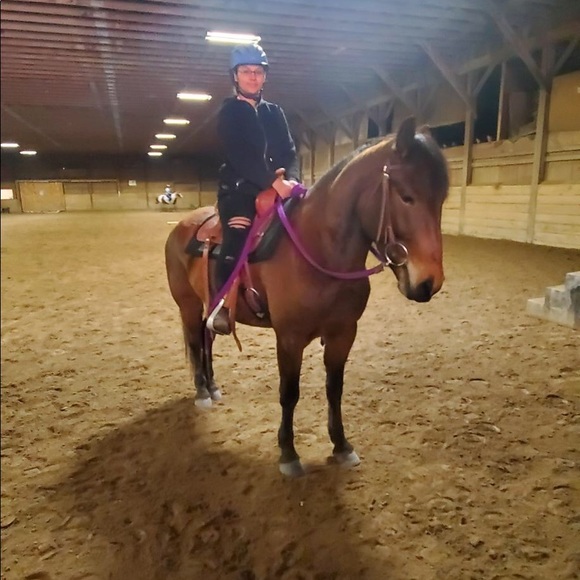 Profile Picture of Joy Burrell (@2bemetmro_) on Poshmark