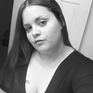 Profile Picture of Nicole Noe (@dontseethepoint) on Myspace