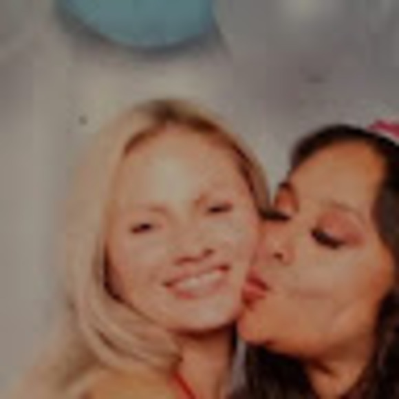 Profile Picture of Vicky Guzman (@vickylambz80) on Poshmark