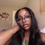 Profile Picture of Lea Gardner (@indigorisez) on Instagram