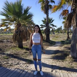 Profile Picture of Hărăguș Alexandraa (Sendy) (@alexandraa.ale.56) on Facebook