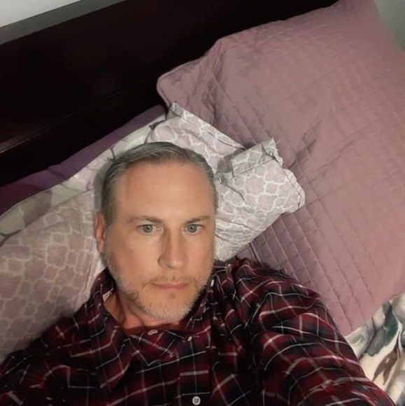 Profile Picture of David Gosnell (@david_gosnell) on Poshmark