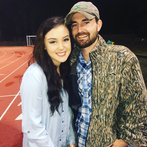 Alexis Sterling - Poshmark Profile Picture of Alexis Sterling (@aams23) on Poshmark