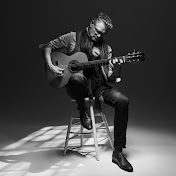 Profile Picture of Jesse Cook (@JesseCookOfficial) on Youtube