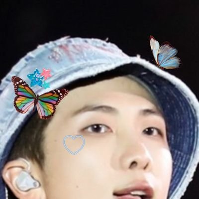 Profile Picture of Laura (@luvv4suh) on Twitter