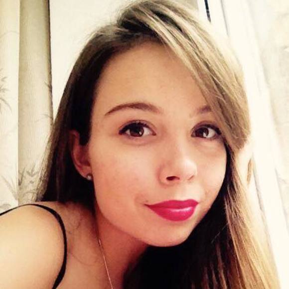 Profile Picture of Veronica Navrotskaya (@vnavrotskaya) on Poshmark
