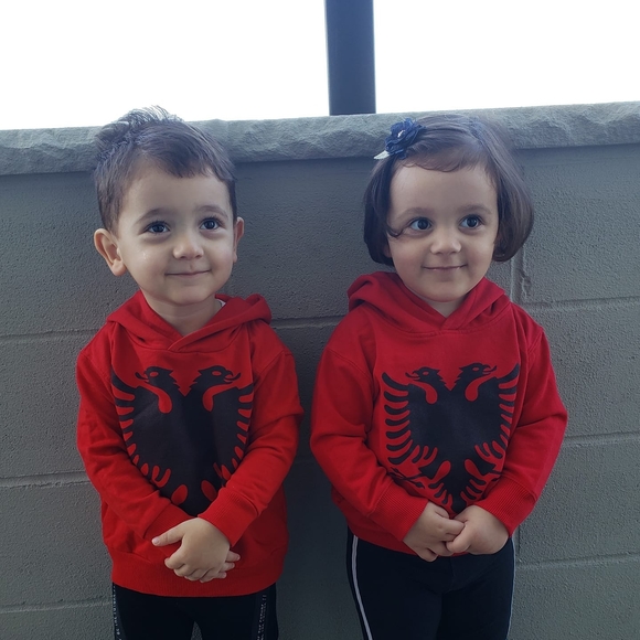 Profile Picture of Dita Papraniku (@ditaaa) on Poshmark