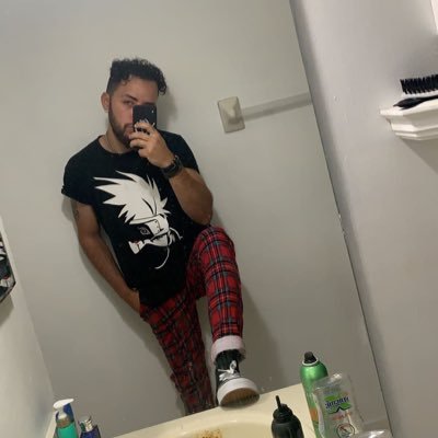 Profile Photo of DEADBOI (@jesushuertaXO5) on Twitter