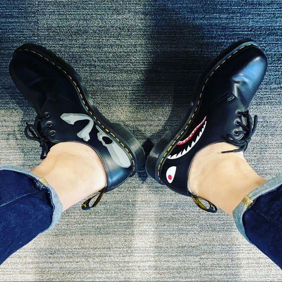 Profile Picture of Andy Chen (@ineedmoneybadly) on Poshmark