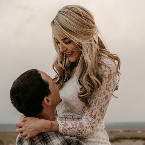 Profile Picture of Leah Glasbrenner (@leahappling) on Poshmark