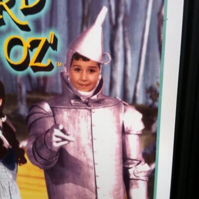 Profile Picture of Sean Basil (@SeanRBasil) on Twitter