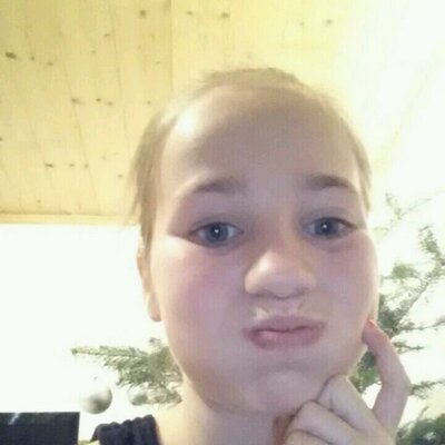 Profile Picture of Sara Wanner (@12Wanner) on Twitter