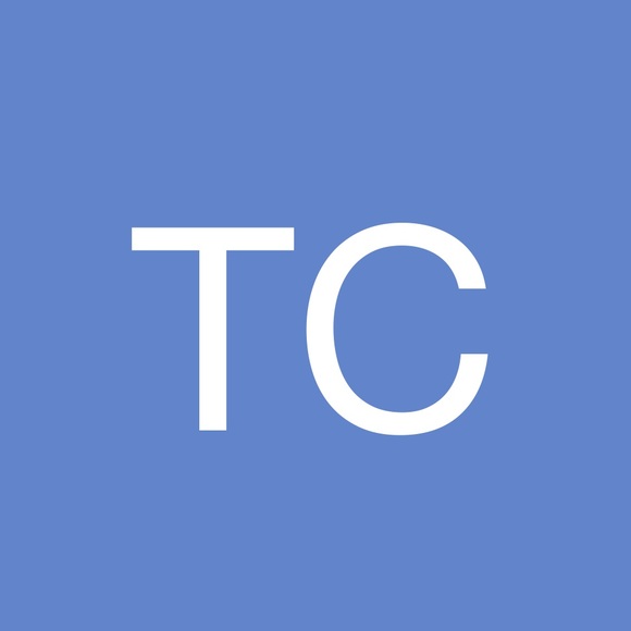 Profile Picture of Tharnish Cacace (@tvuvwhdgi) on Poshmark