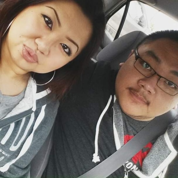 Profile Picture of Pa Yang (@zpyang) on Poshmark