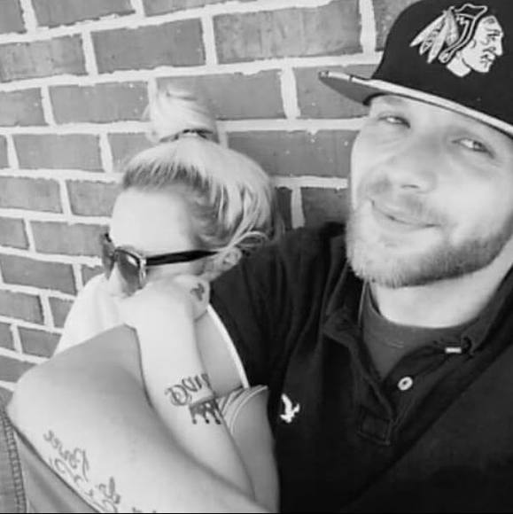 Profile Picture of Alexx Waldrop (@alexx199090) on Poshmark