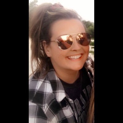 Profile Picture of Christina Barnes (@Stina_barnes3) on Twitter