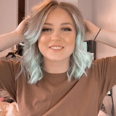 Profile Picture of Megan Bird (@megs_bird) on Twitter