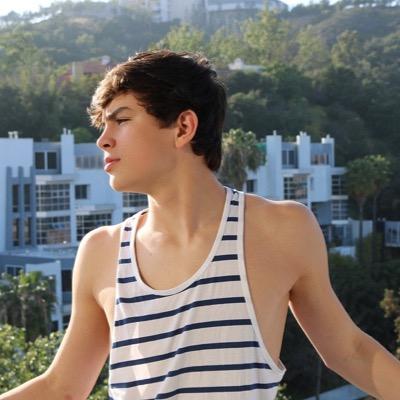 Profile Picture of Casey (@grier_casey) on Twitter
