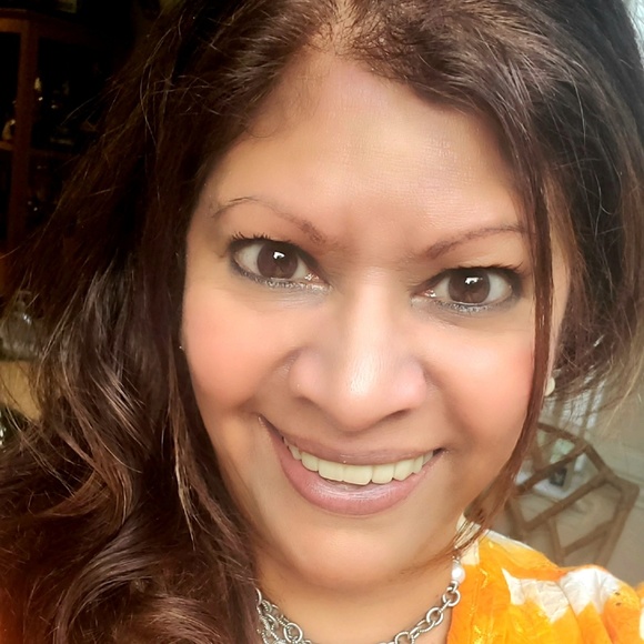 Profile Picture of Maria Rego (@tonirego2002) on Poshmark