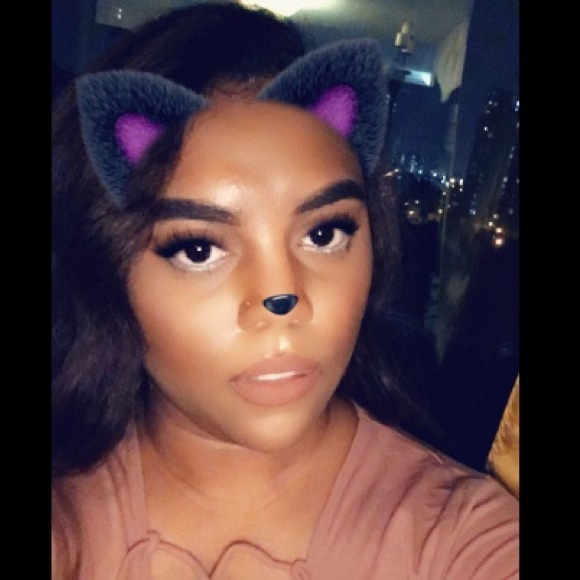 Profile Picture of Tifffany Peddie (@tiffany17279) on Poshmark