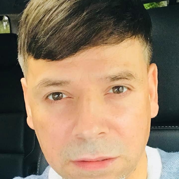 Profile Picture of Dominic Ferrera (@dmedeiros31) on Poshmark